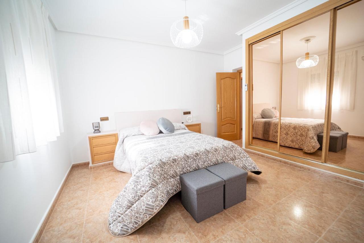 Toledo A Tiro Apartment Bargas Bagian luar foto